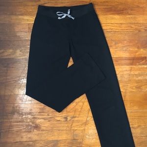 FIGS XST Livingston scrub pant in Black!